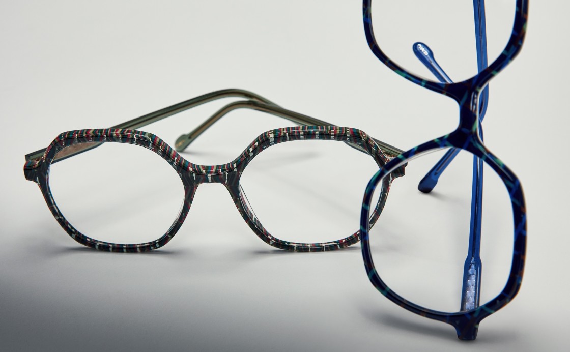 OWP: Zwei Brillenfassungen